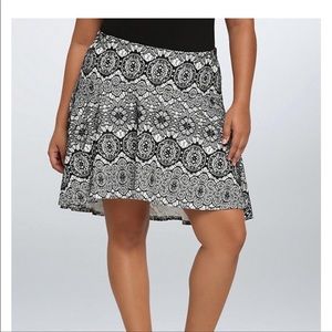 Torrid Black Bonded Lace Hi Lo Mini Skater Skirt size 0X